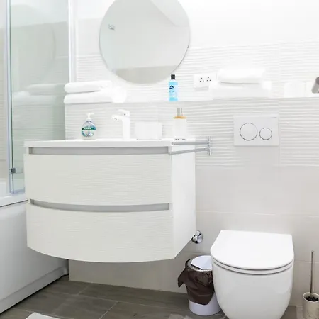 House With A Parking Space - 22855