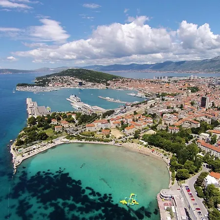 House With A Parking Space - 22855 * 스플리트