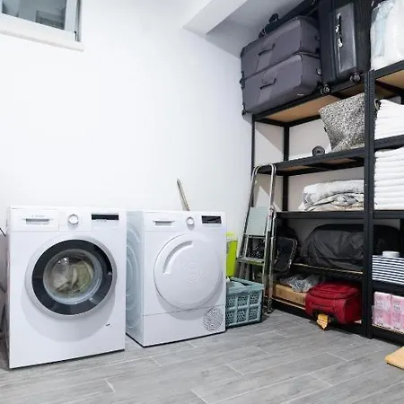 House With A Parking Space - 22855 스플리트