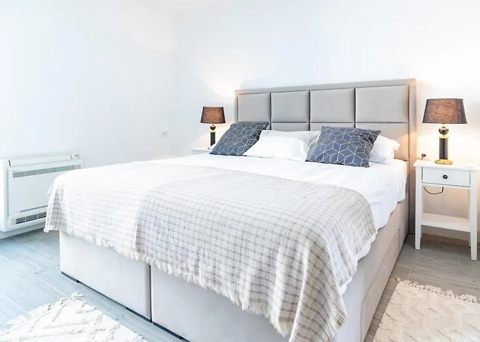 Holiday home House With A Parking Space - 22855 *