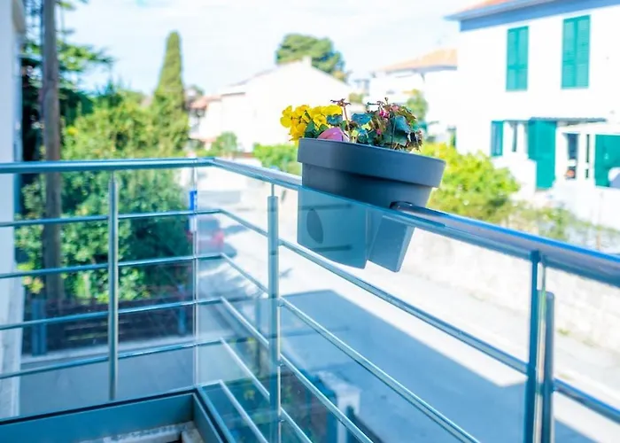 Holiday home House With A Parking Space - 22855 Split